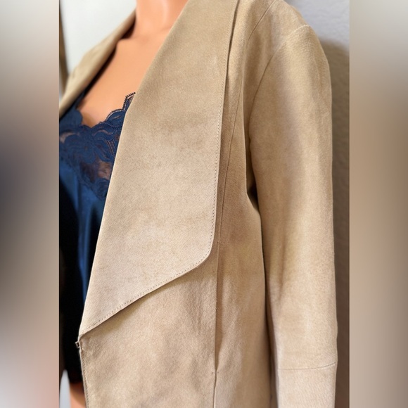 Soia & Kyo Tan Women's Blazer - Picture 3 of 15